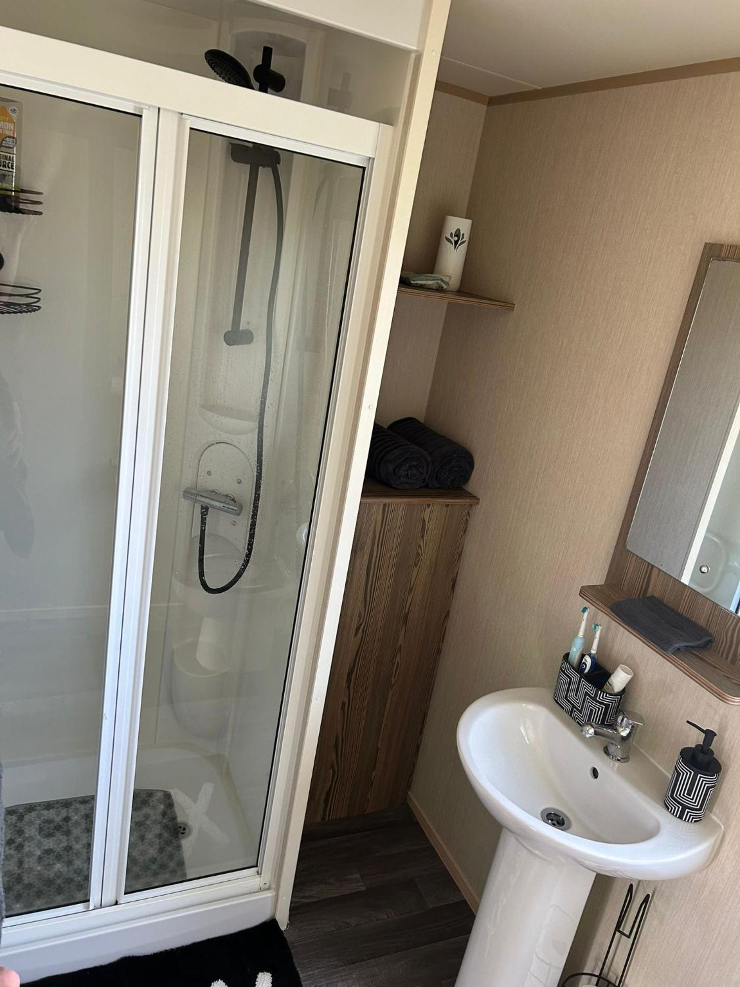 Blue Dolphin Holiday Park Gristhorpe Εξωτερικό φωτογραφία